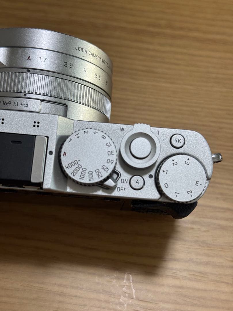 LEICA D-LUX 7 コンパクトデジタルカメラ