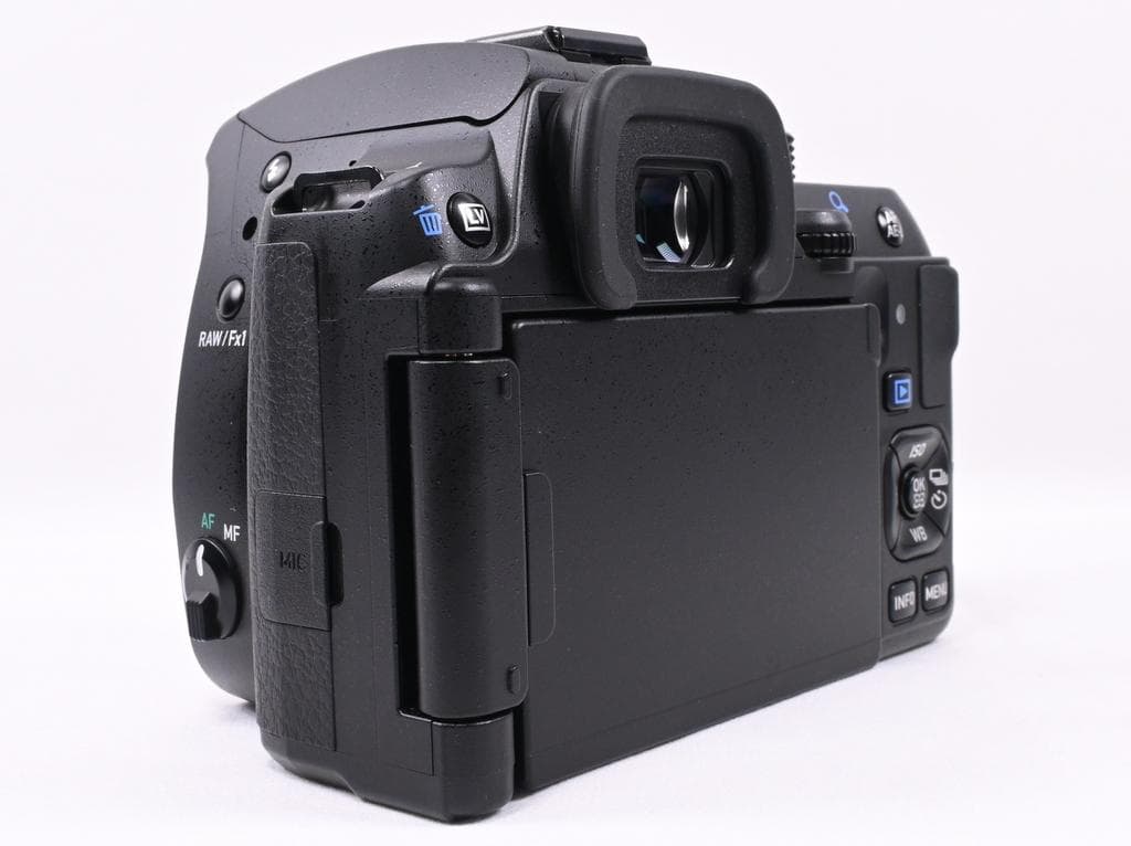 【超美品】 PENTAX K-70 レンズキット 《ショット数1846》