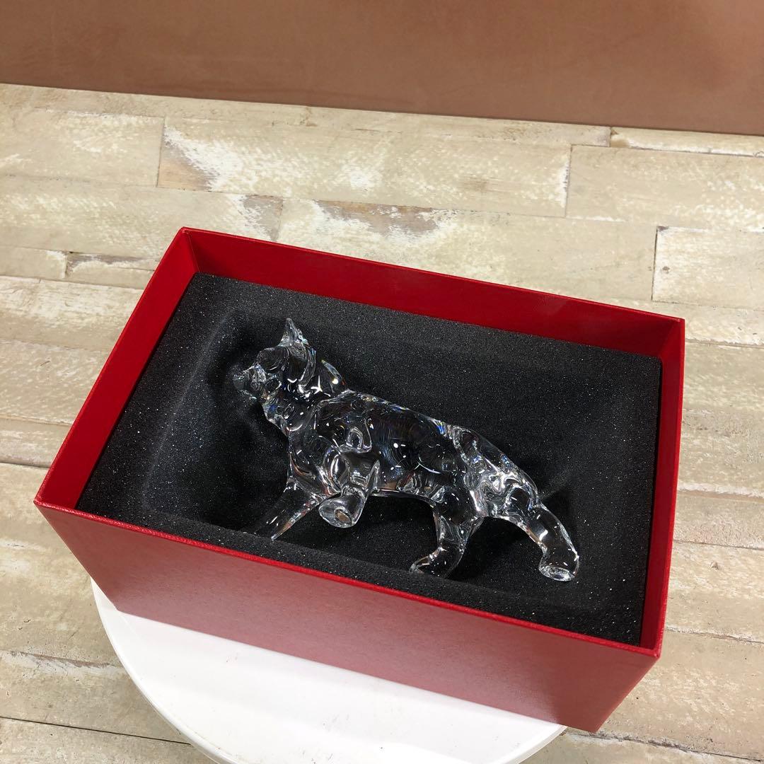 ✨バカラ　クリスタルガラス 犬のオブジェ 秋田犬　刻印あり　未使用
