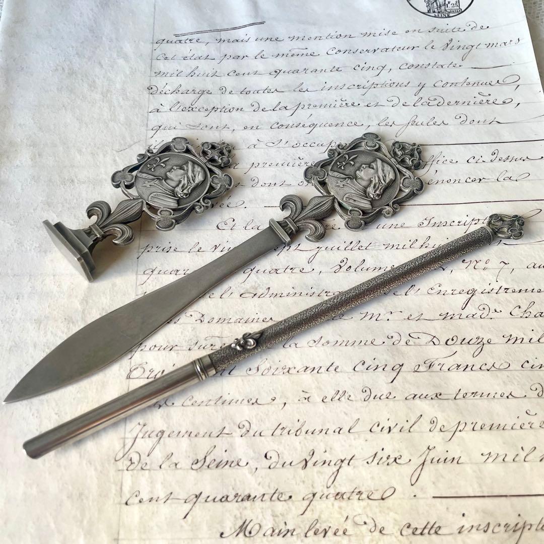 ＊rita_antique＊　ジャンヌダルクのボックス入りステーショナリー