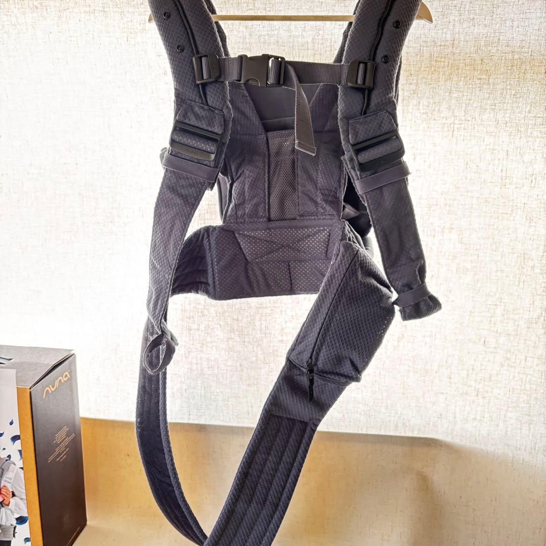 抱っこ紐　nuna ベビーキャリア　カドル　クリック（ナイト）　よだれかけ未使用