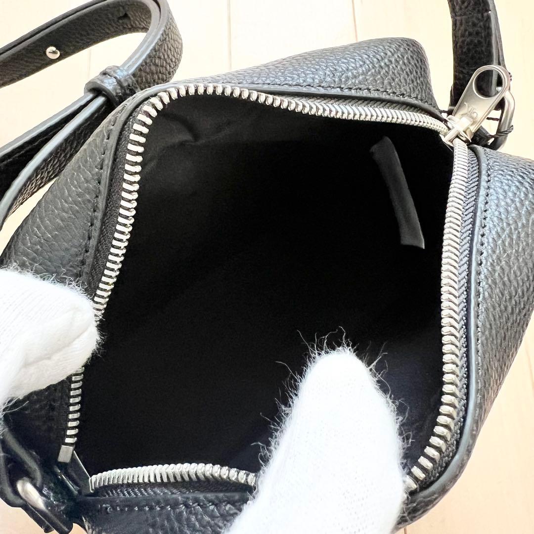 【未使用 タグ付】カルバンクライン カメラバッグ CKロゴ ショルダーバッグ