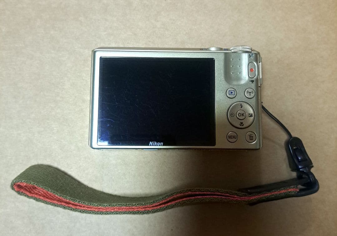 Nikon　COOLPIX S7000 ゴールド