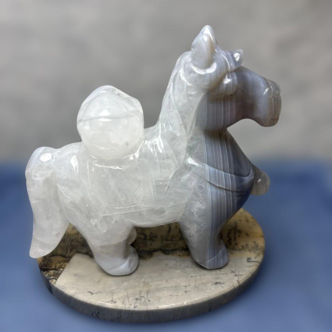 最高品質瑪瑙　馬の置き物　台付き　12-1