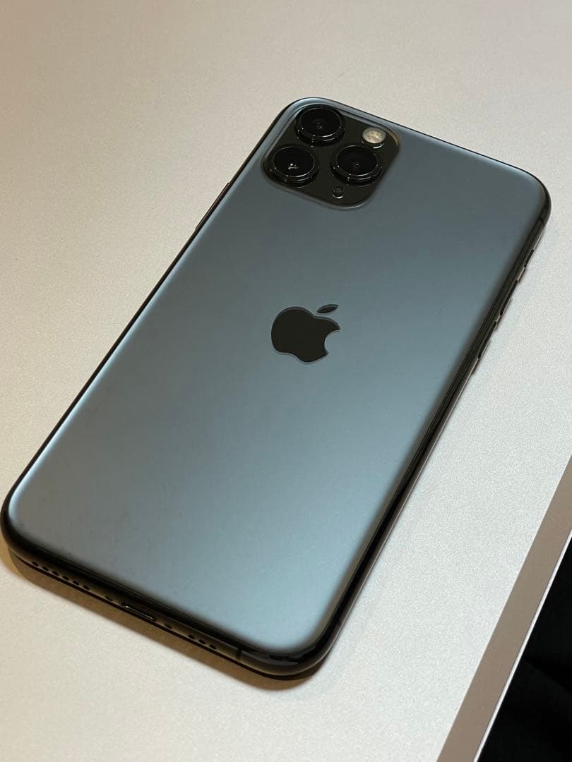 【送料無料】 箱付き iPhone 11 Pro SIMフリー