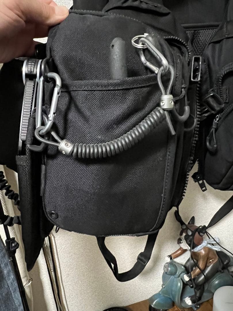 APIAアングラーズサポートベスト Ver.4 ノーネーム　極美品