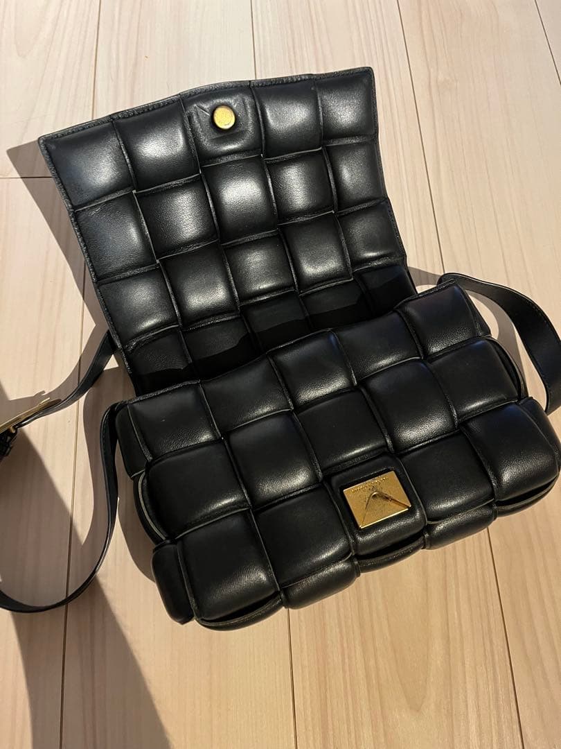 N*K様 国内正規　Bottega Veneta パデッドカセット　ショルダーバ