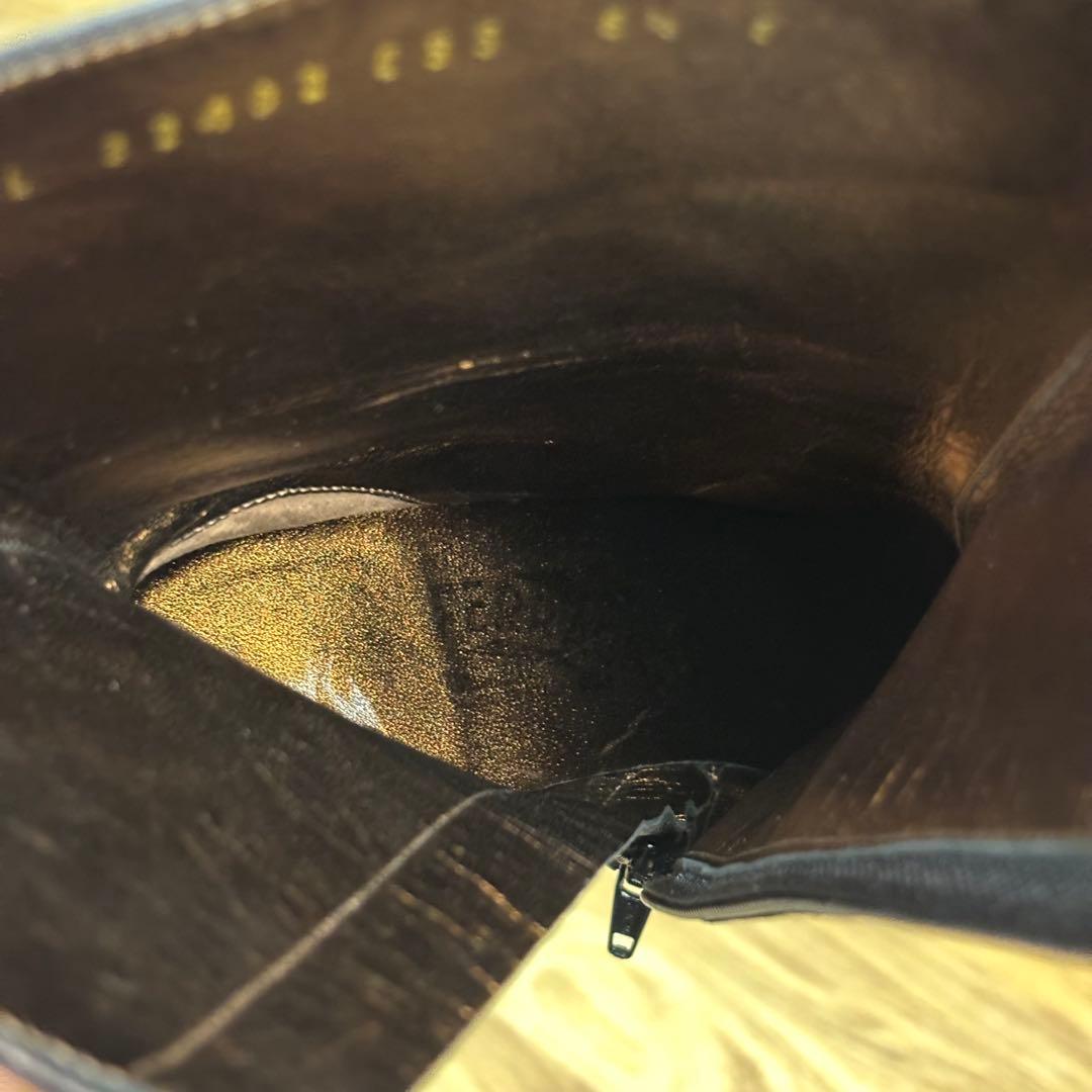 【極美品】サルヴァトーレフェラガモ レザーショートブーツ サイドジップ 24cm