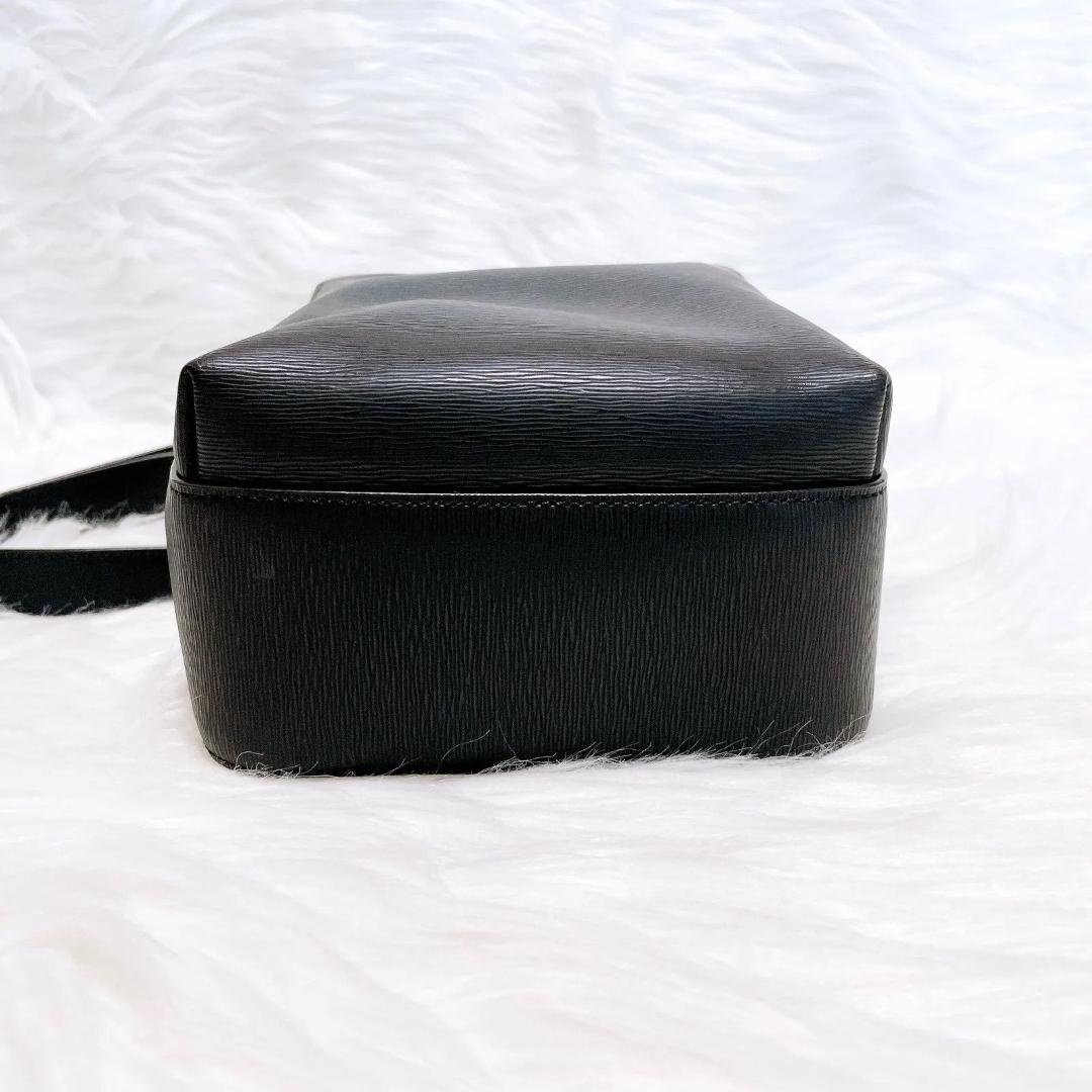 希少‼️ ポールスミス　ボディーバッグ オールレザー　マルチストライプ