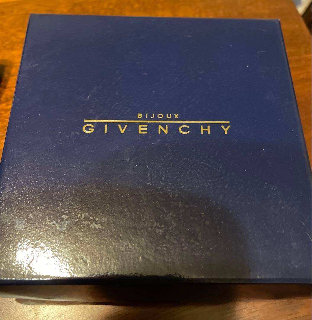 GIVENCHY ジバンシィ ブローチ べっ甲色　箱、袋付き