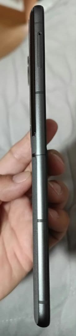 motorola razr 50S(コアラグレイ/ほぼ未使用)