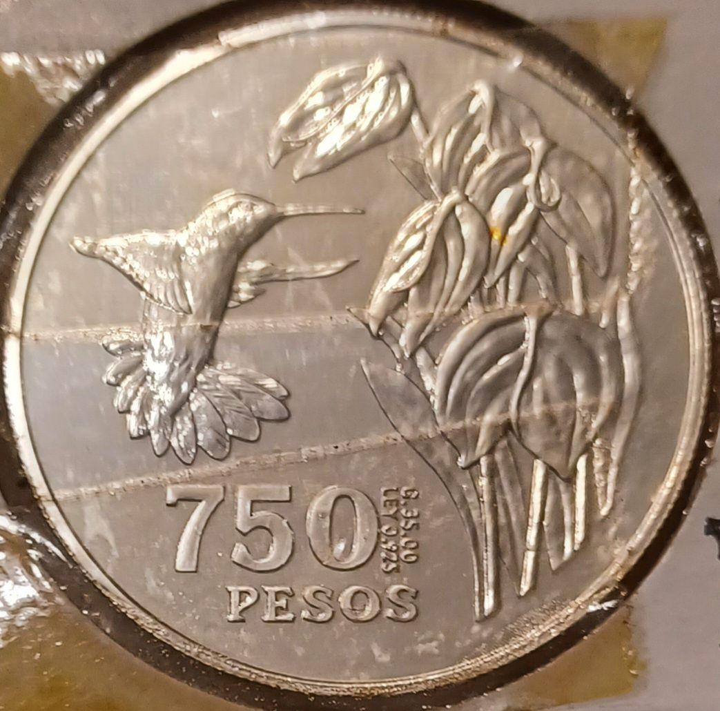 かなり大きめな巨大銀貨 銀品位(.925) コロンビア 幸運鳥ハチドリさんの銀貨