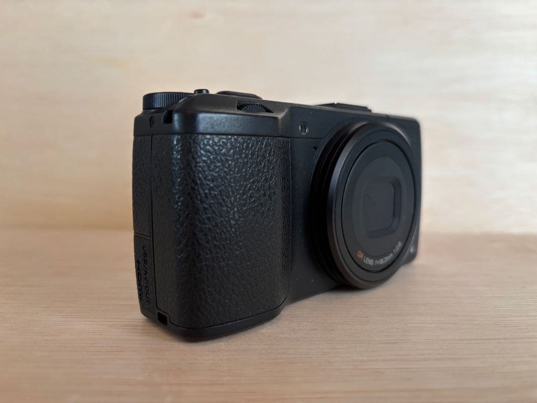 H*。様 RICOH GR APS-C 初代　リコーGR スイッチ　フード付属