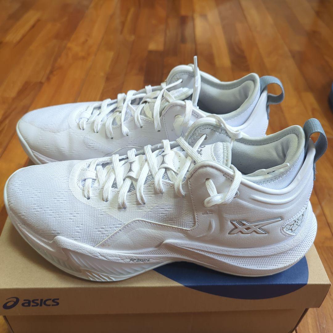 アシックス　ノヴァサージロー2　26.0センチ