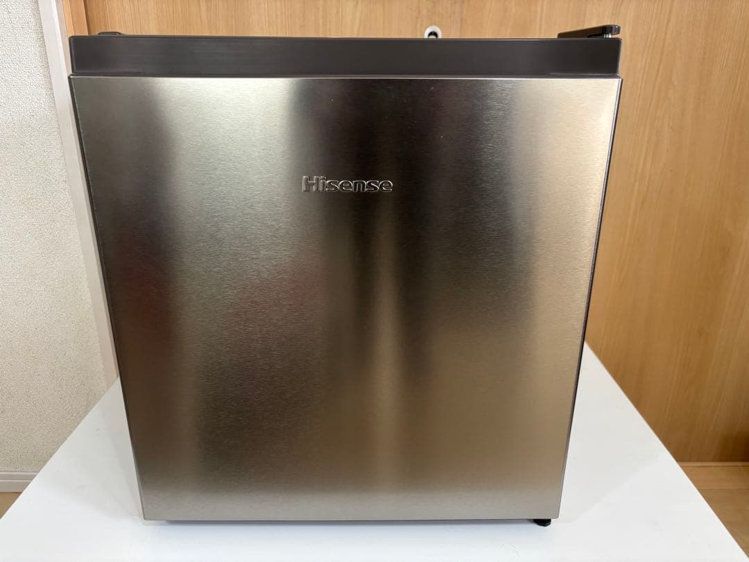 Hisense ハイセンス　小型冷蔵庫 HR-A45S　2023年製