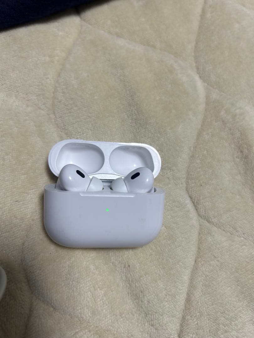 AirPods Pro 第二世代　本体 ホワイト