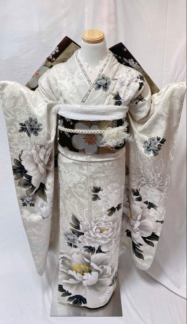 浅緑色 牡丹と四季の花々　振袖 成人式　振袖6点セット　正絹 振袖フルセット