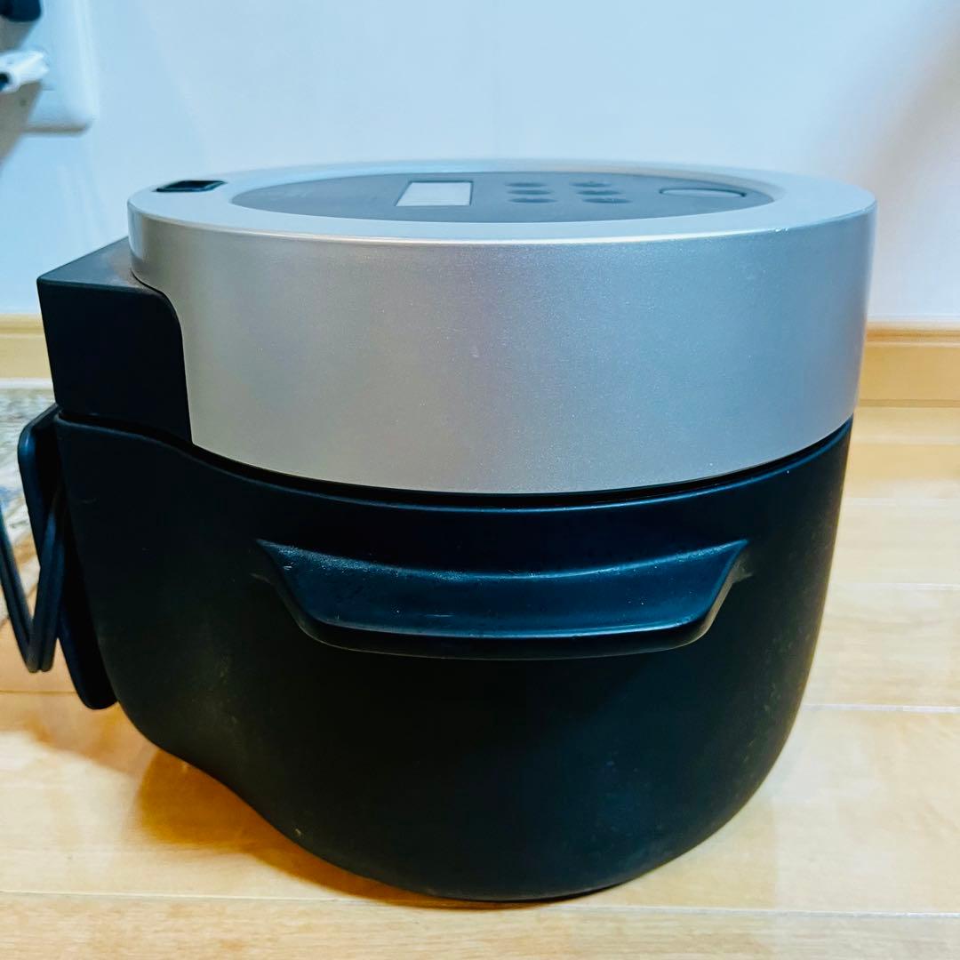 【極美品】バルミューダ BALMUDA K03A-BK 炊飯器 ブラック 3合