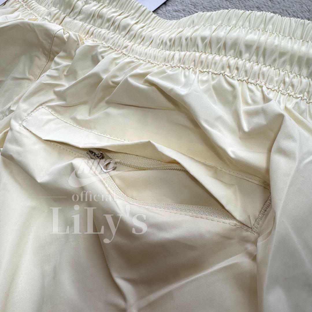 【Ｌサイズ】NIKE上下セットアップ　オフホワイト　ウーブン　ビッグスウォッシュ