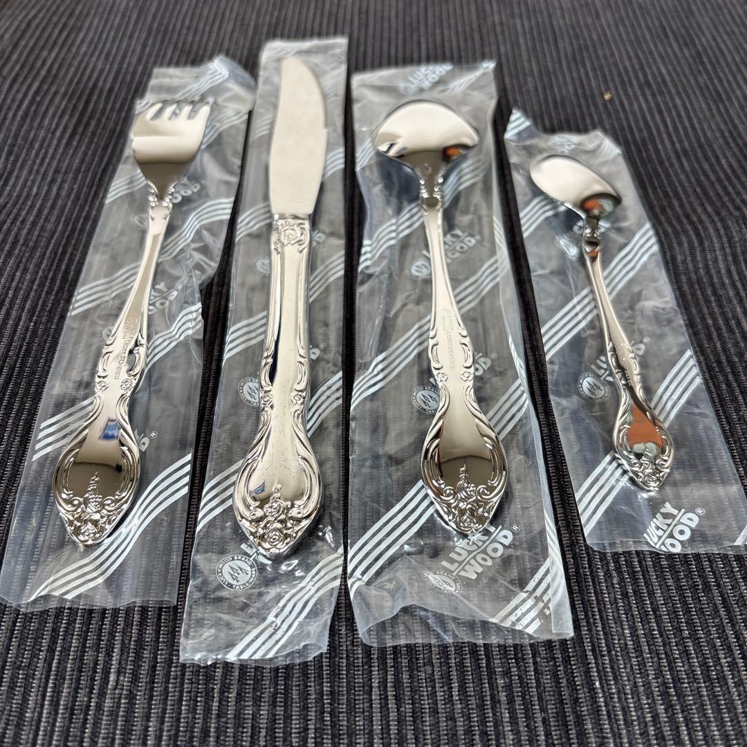 【未使用】ラッキーウッド オルレアン カトラリーセット 24P