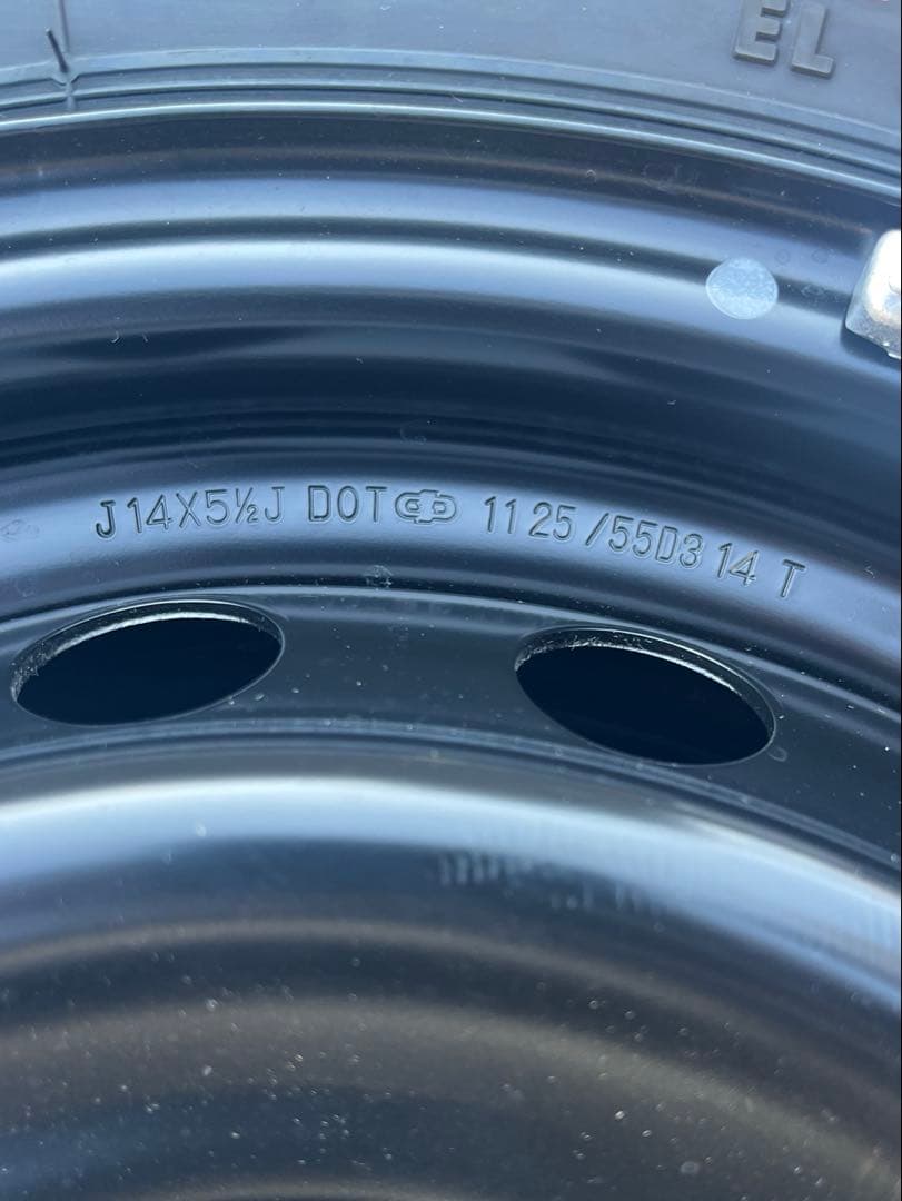 トヨタヤリス新車外し　エコピア175/70r14 鉄チンホイル純正ホイルキャップ