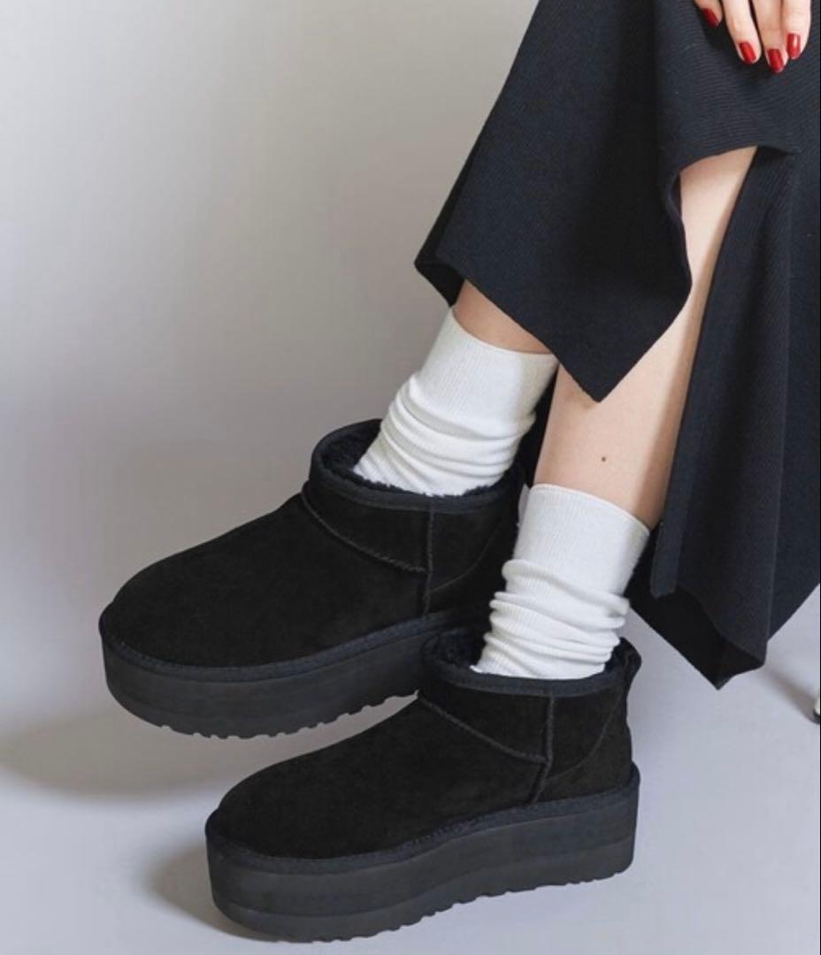 UGG クラシックウルトラミニプラットフォーム 黒 24cm