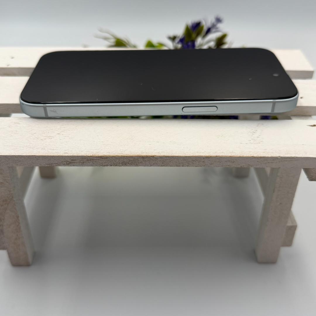 iPhone15 128GB ブルー 332
