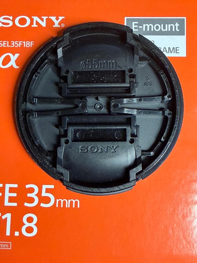 Sony FE 35mm f/1.8 レンズ (SEL35F18F)