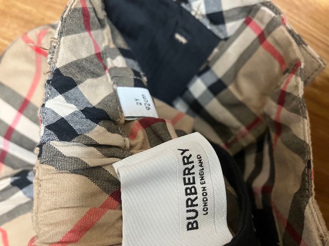 新品未使用バーバリー　チェックパンツ