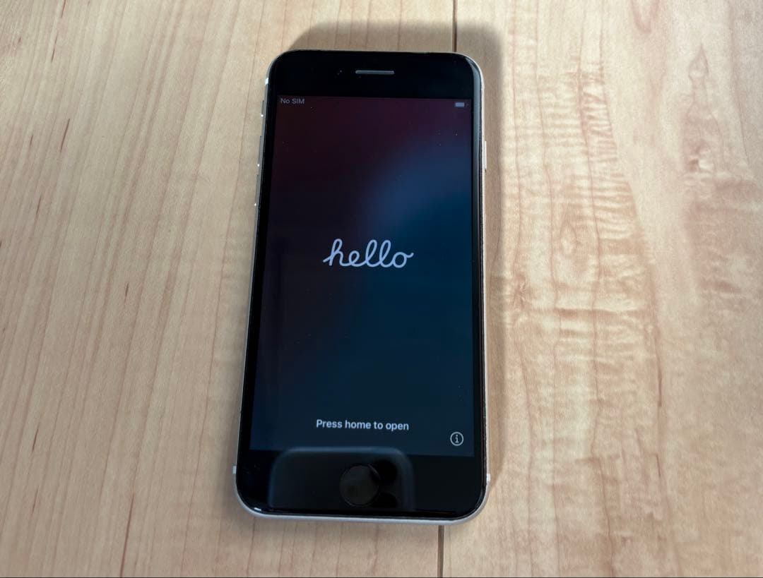 iPhone SE 第3世代 64GB スターライト SIMフリー 初期化済