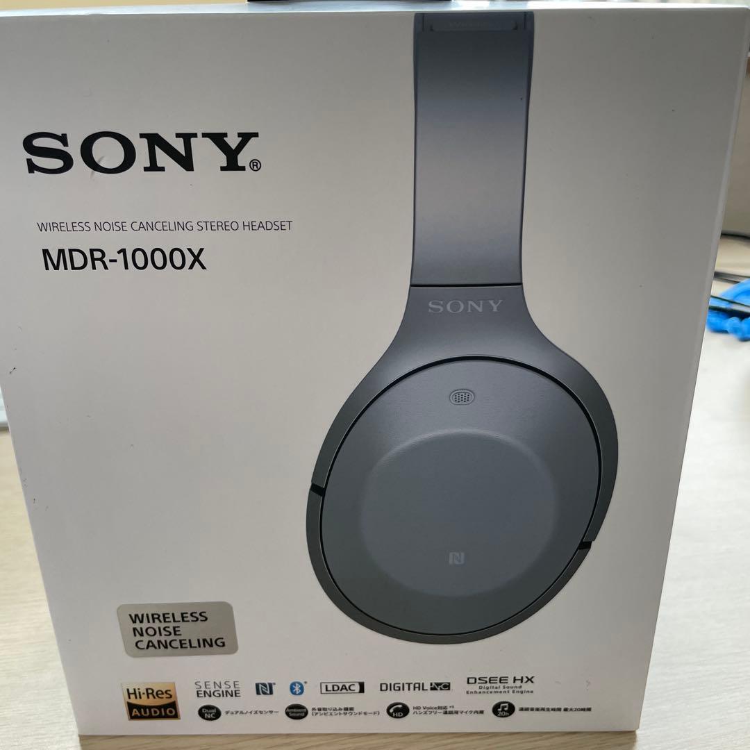 ソニー　ノイズキャンセリングヘッドホン　WH-1000XM4