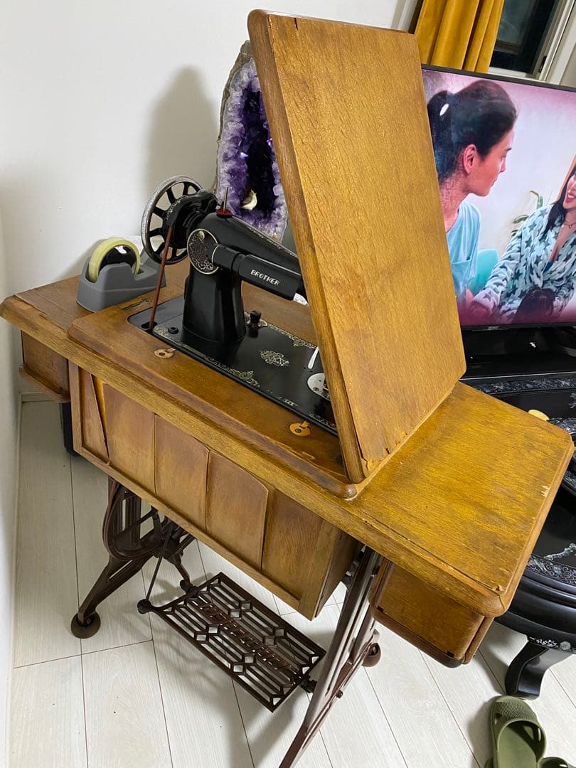 足踏みミシン(ブランド:ブラザー) 足踏みミシン(ブランド:ブラザー)