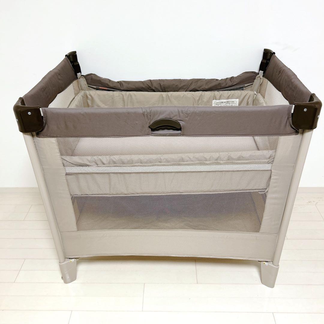 美品 ココネルエアー ココアブラウン Aprica ベビーベッド アップリカ