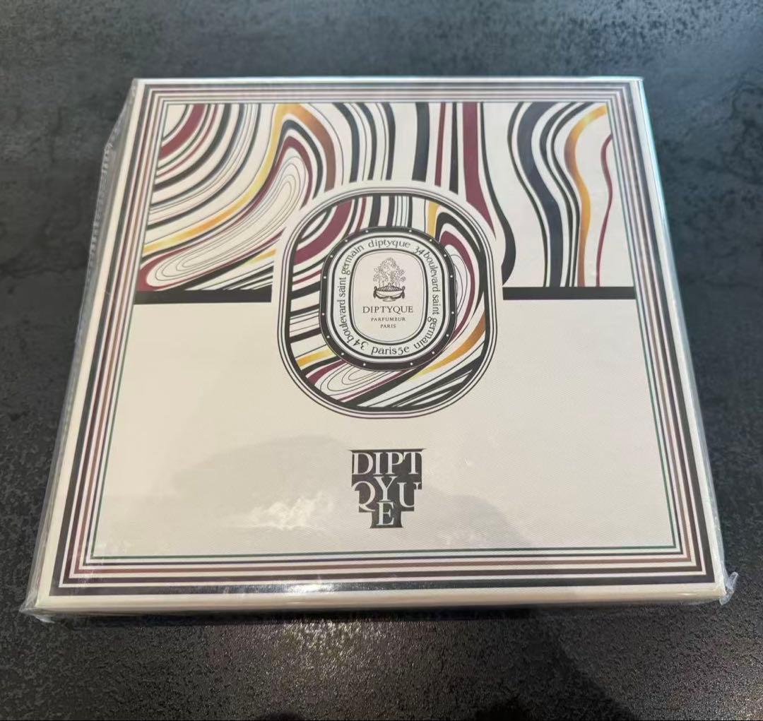 【新品未開封】ディプティック 香水 12本入り（10ml×12種）限定ボックス