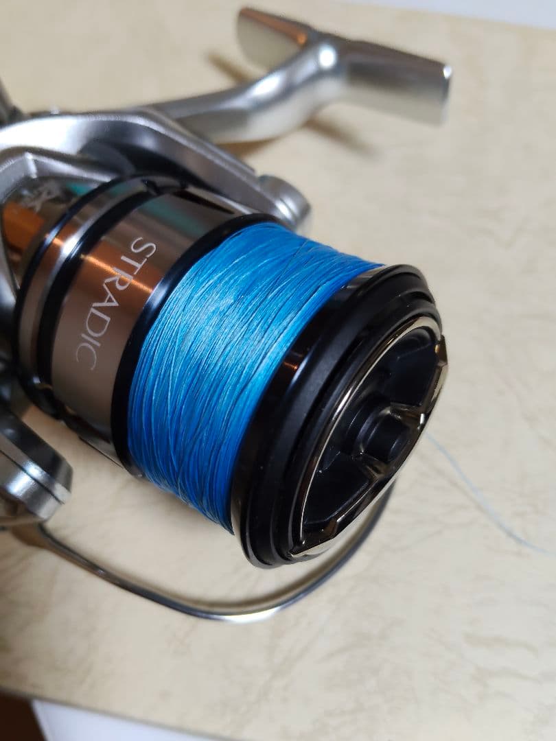 美品　シマノ 19ストラディックC3000ＨＧ バリバスPEライン付