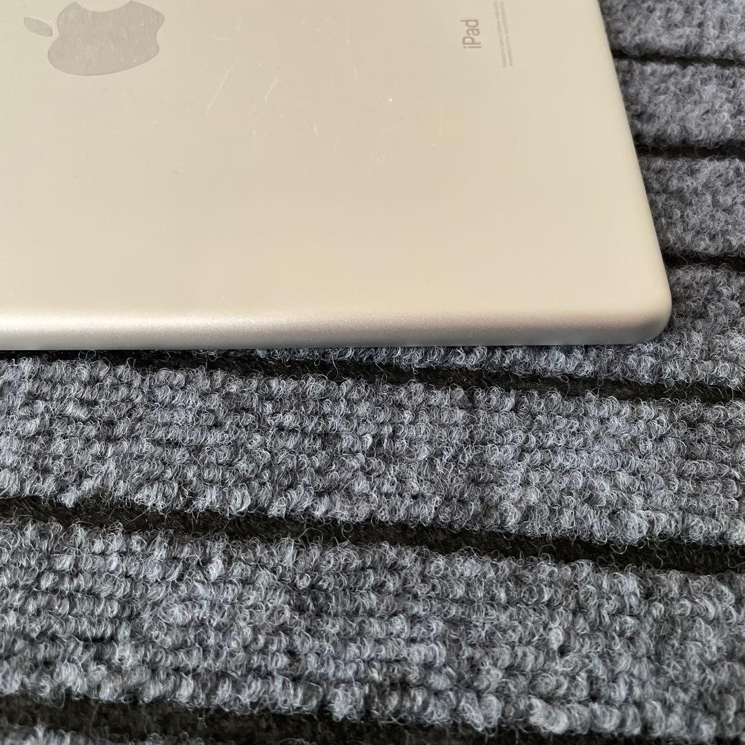 85 iPad 7世代 32GB Wi-Fi シルバー