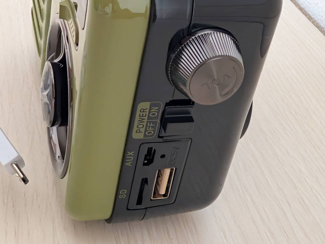 新品未使用RELAXマルチレトロラジオ１台７役