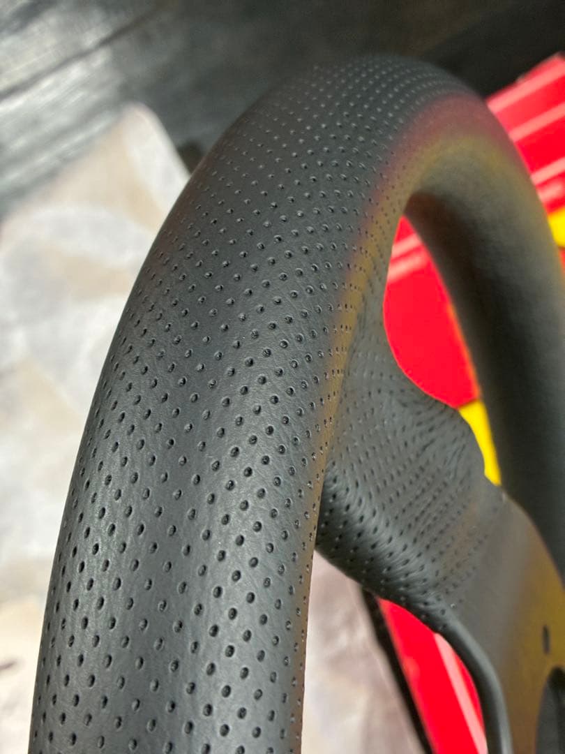 MOMO COMPETITION 32モモ コンペティション ブラックエアーレザ