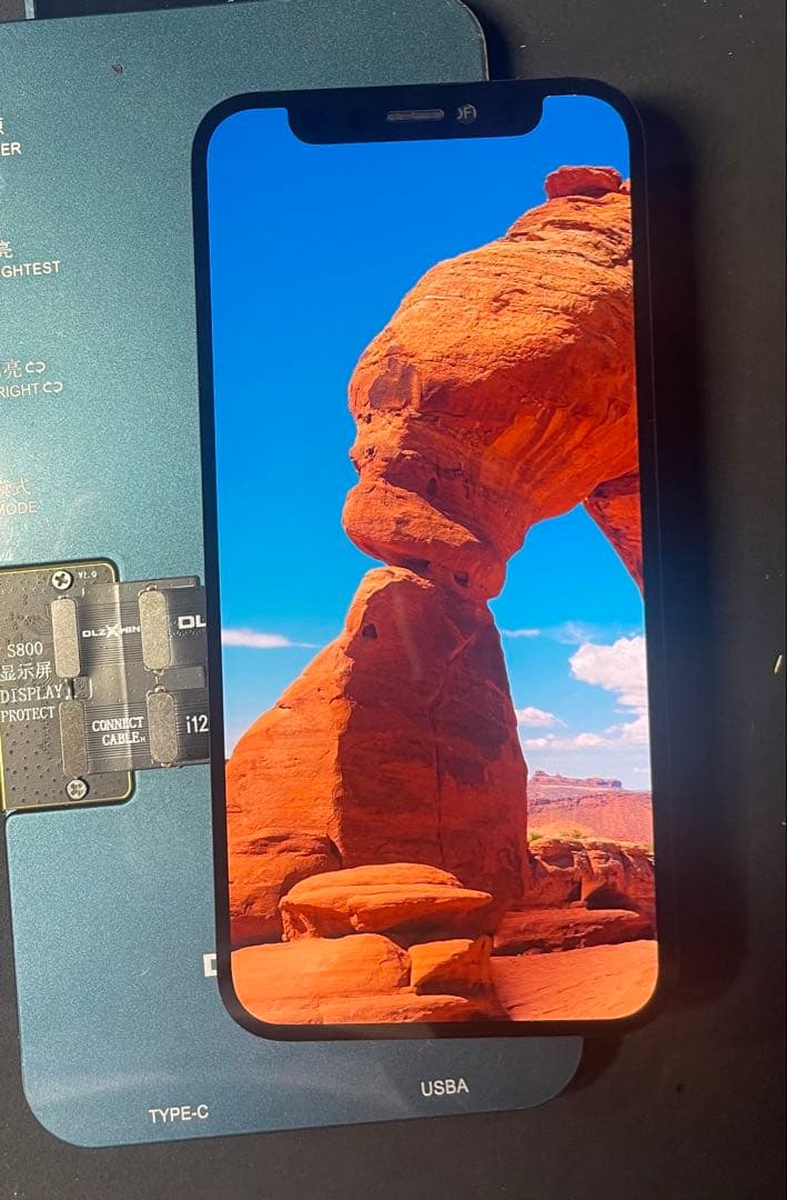 iPhone 12 PRO MAX 純正再生パネル 12-01