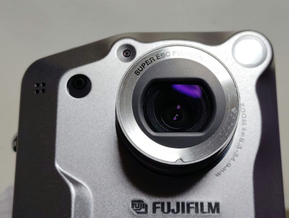 富士フイルム FinePix 6800Z 　希少モデル