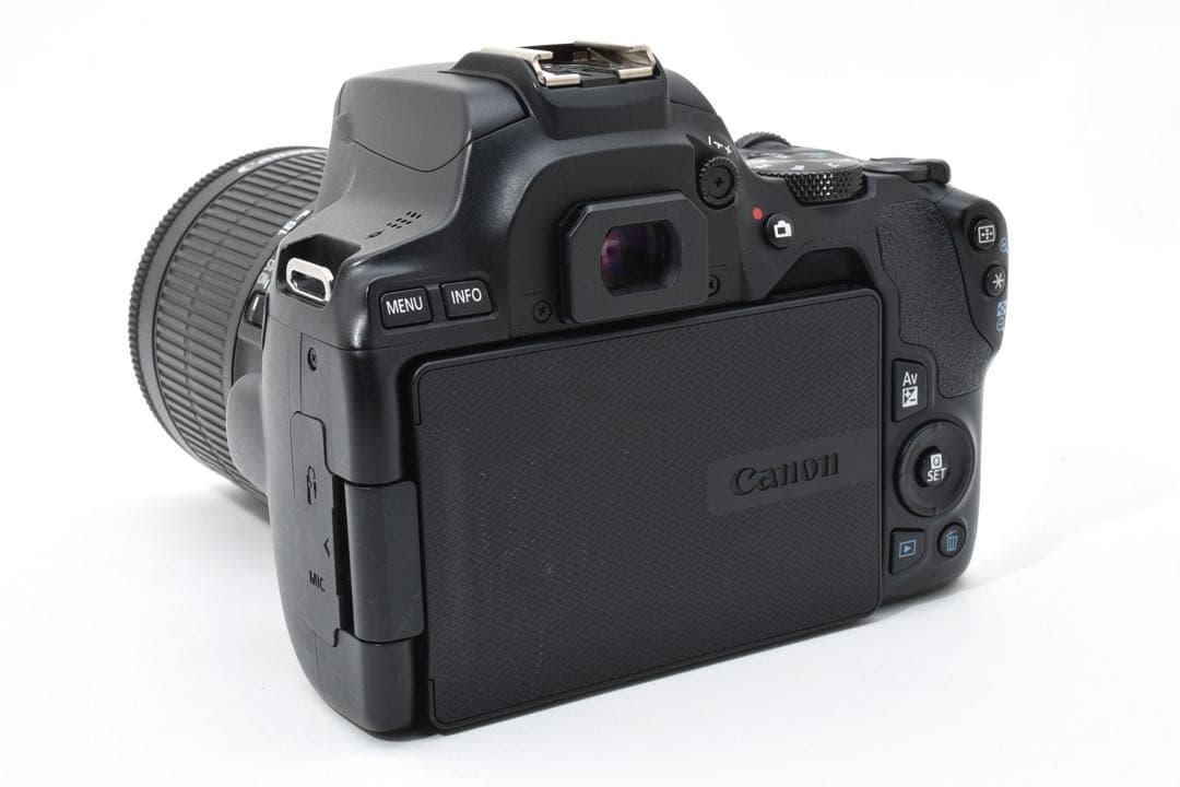 デジタル一眼レフカメラ CANON EOS Kiss X10標準レンズセット