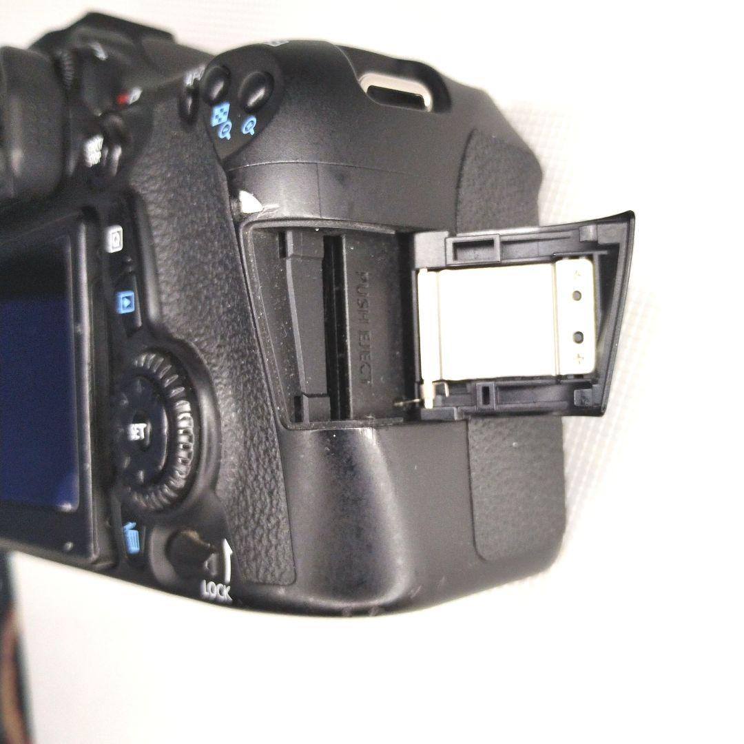 【匿名配送】キヤノン デジタル一眼レフ カメラ EOS70D ボディ
