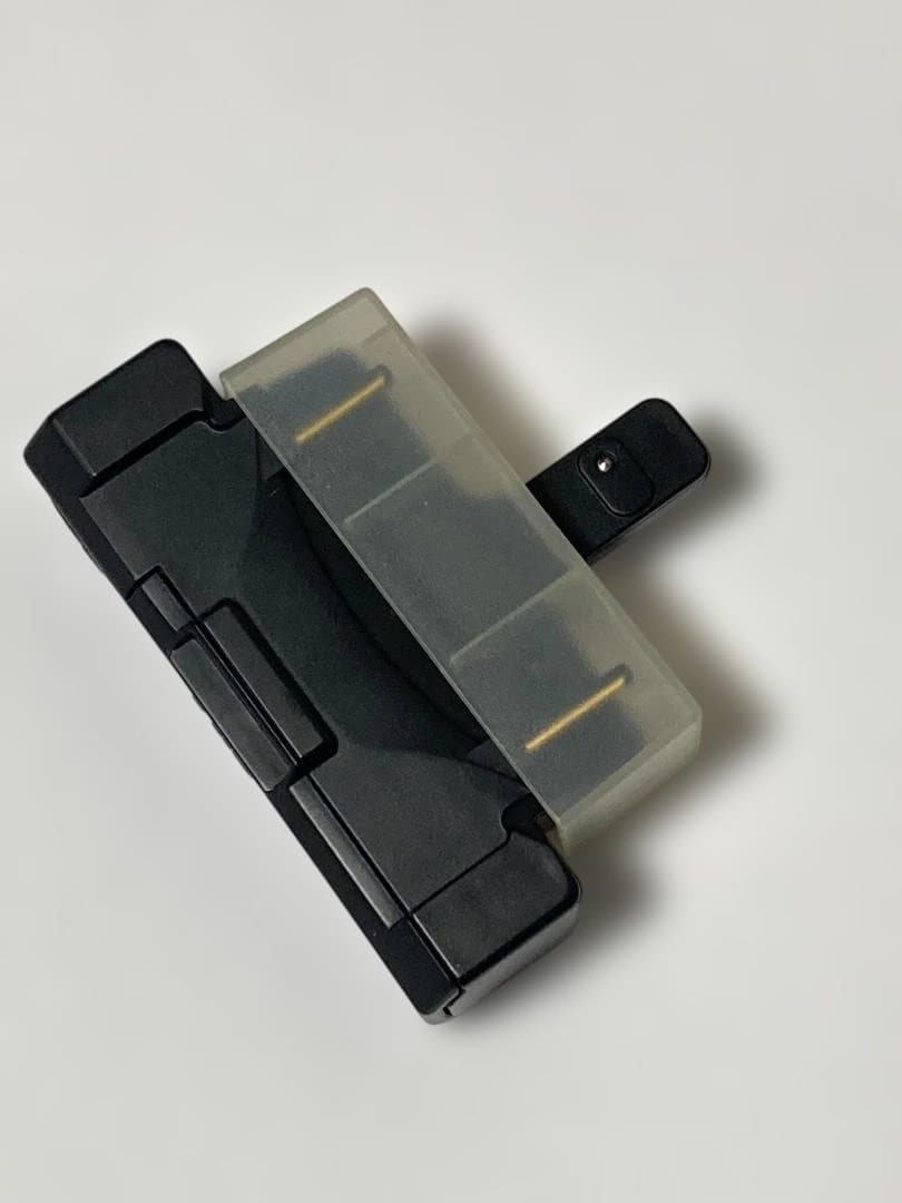 SONY D-NE920 CD walkman ヒンジ破損