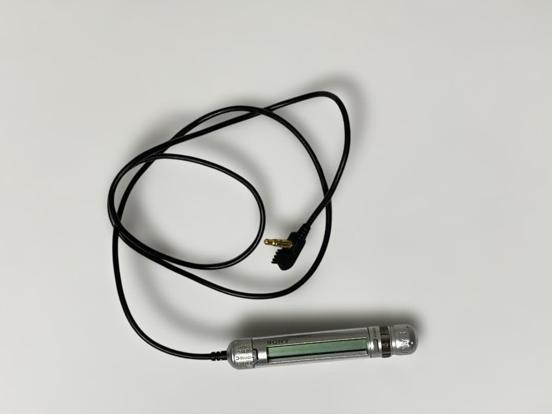 SONY D-NE920 CD walkman ヒンジ破損