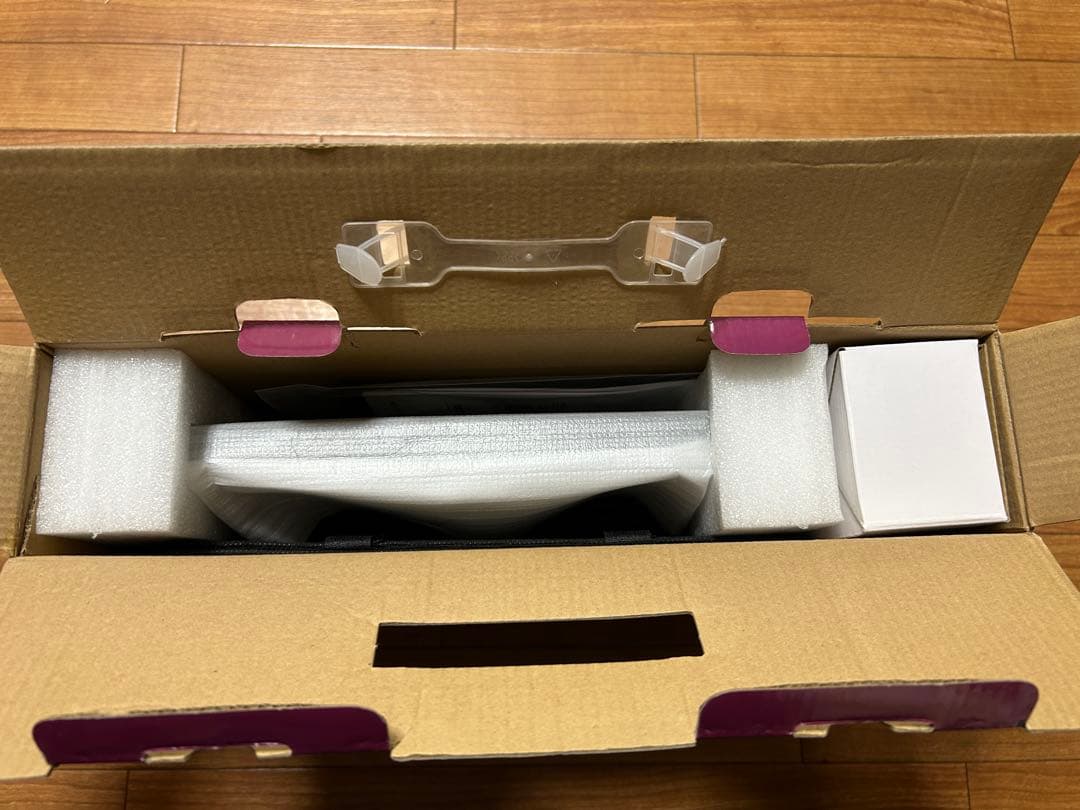 VERSOS 12.1インチ液晶テレビ