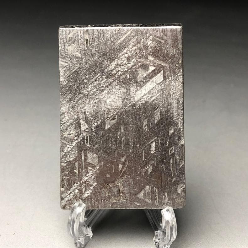 隕石 鉄隕石　アルタイ隕石　ナチュラル　原石　重さ約110ｇ