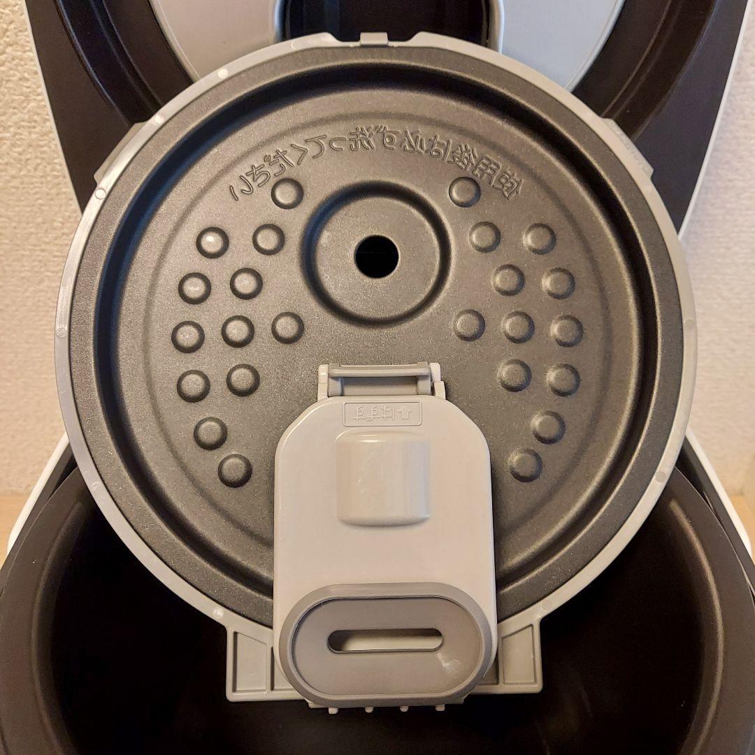 MITSUBISHI NJ-SV06R-W 炊飯器 0.63L 三菱電機 炭炊釜