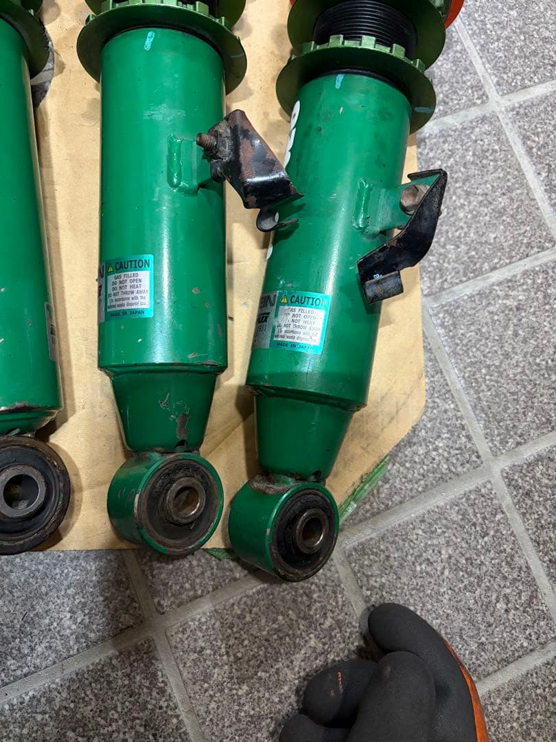 JZX110 SXE10 アルテッツァ　17クラウン　車高調　テイン