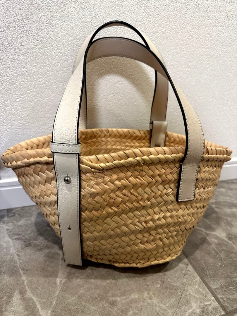 mini mini様 ロエベ　カゴバッグ　ホワイト