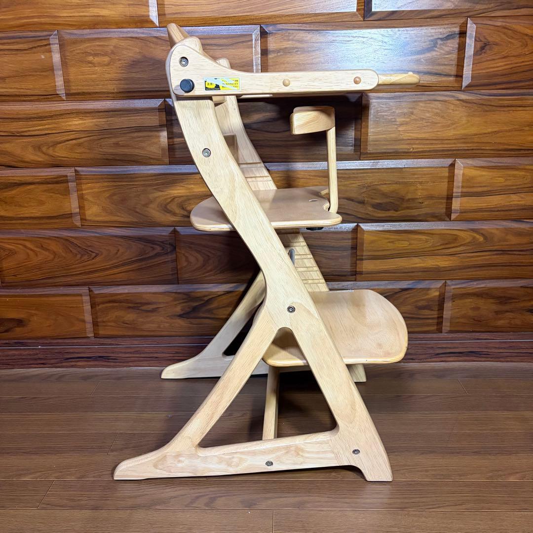 超美品 大和屋　すくすくスリムプラスチェア　テーブル＆ガード付　送料込み